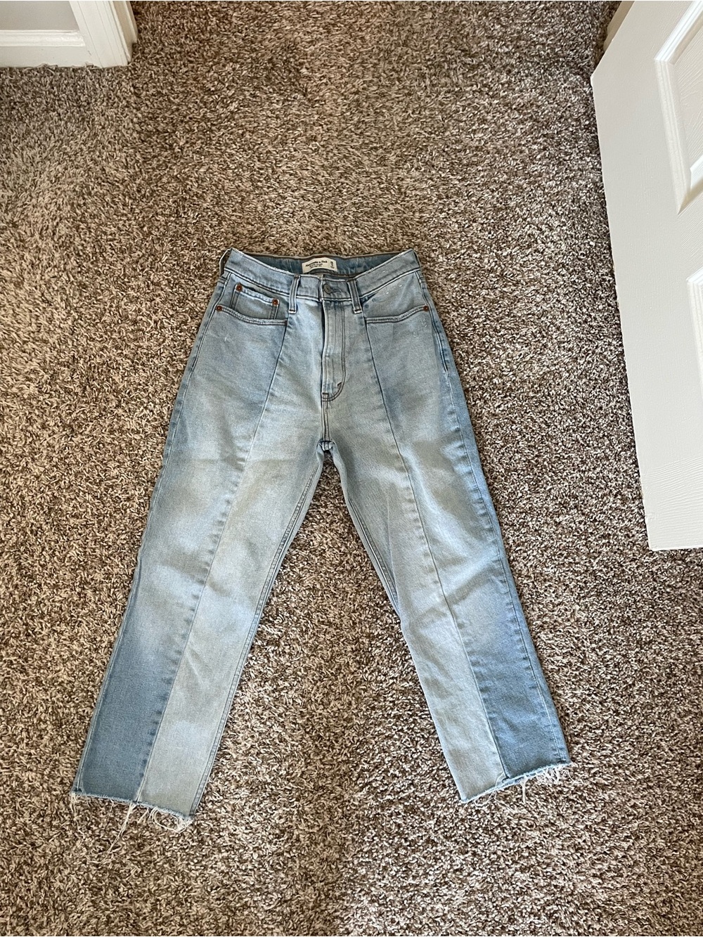 Abercrombie Ankle Straight Jeans